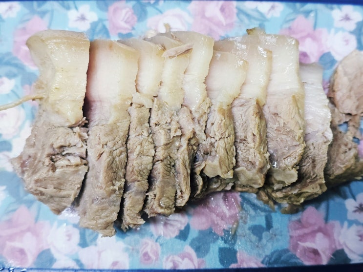  돼지 앞다리살 수육 삶는법 시간
