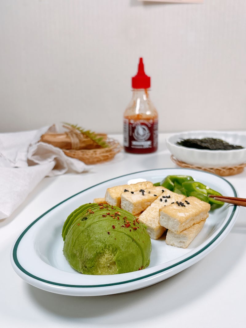 아보카도 맛있게 먹는법 생아보카도 두부 조미김 다이어트 요리
