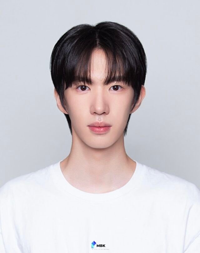 아이돌 데뷔 앞둔 <b>신전떡볶이</b> 3세 <b>하민기</b>는 누구? (하성호 회장... 