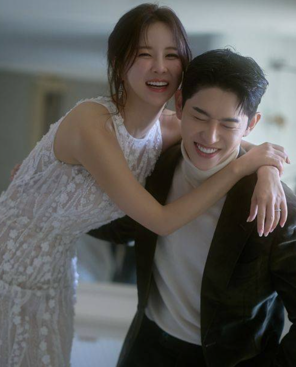  은가은, 결혼 6개월 만에 임신 소식 전해… “22주차 예비 엄마 됐어요”