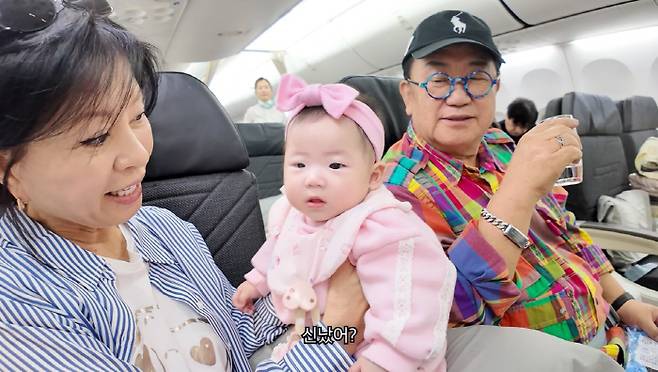  23개월에 한 번도 안 울었다" 이용식 손녀 이엘이, 비행기서 '이것' 하며 논란 잠재웠다