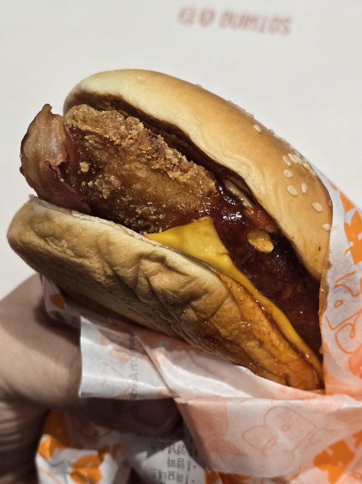  버거킹 신상! 양념치킨맛 버거 먹어본 후기
