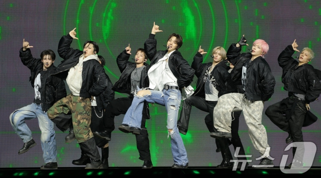 글로벌 그룹 &TEAM(<b>앤팀</b>), 드디어 한국 정식 데뷔 쇼케이스... 