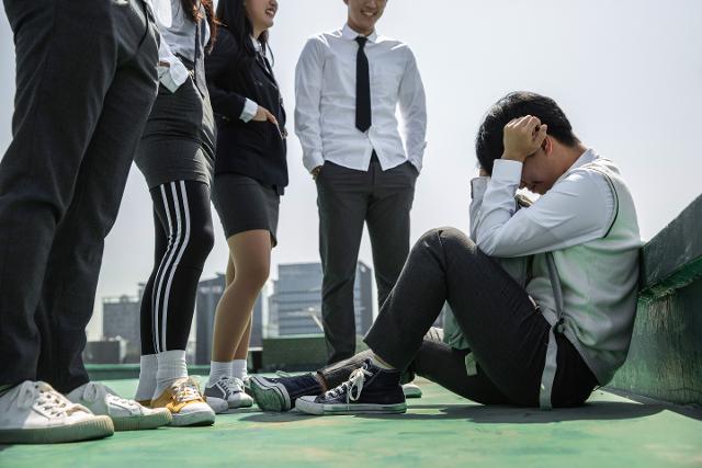  부모와 교사가 알아야 할 학교폭력 유형과 초기 대응