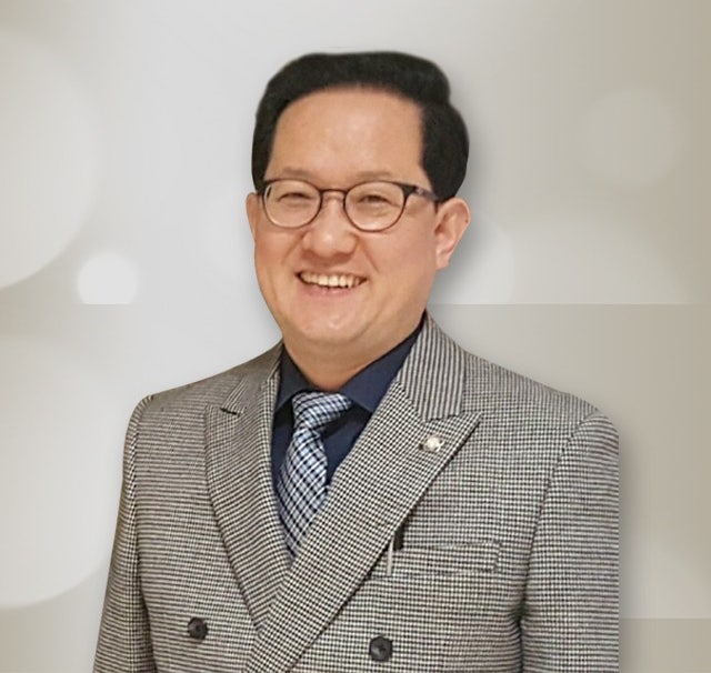 김경호 변호사 프로필 특검보 임명으로 본 군사법전문 변호사 핵심업적, 군인 강제추행 변호....