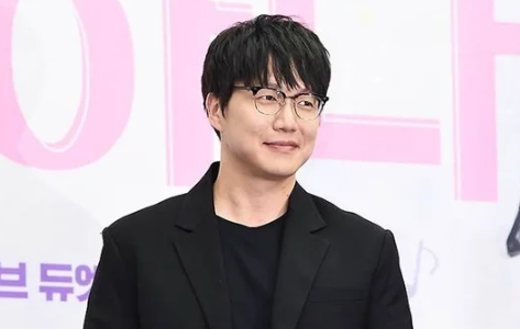 <b>성시경 유튜브 조회수</b> 하락 솔직 고백 내 옷이 아닌 것 같았던... 
