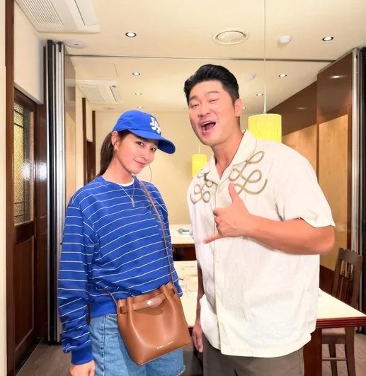 이민정 <b>죽일 놈</b> <b>최자</b>와 20년 절친 인증 소고기 원없이 먹은... 