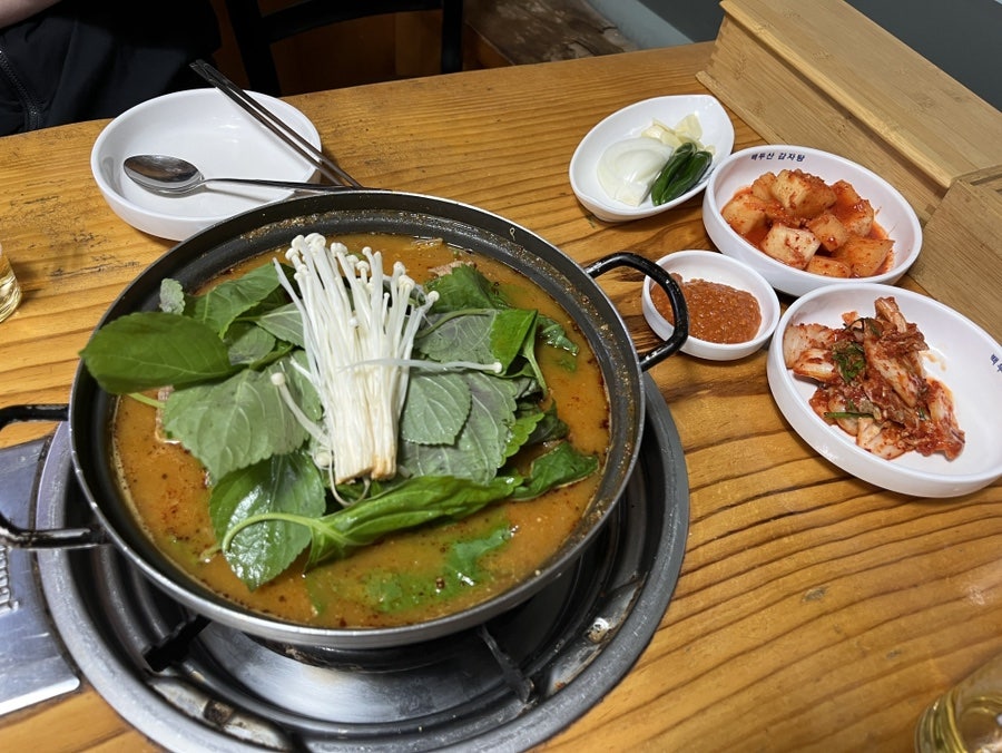 백두산 감자탕&장군보쌈 사진 6