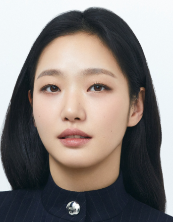 김고은, “전도연 선배와 10년 만의 재회”…차기작 ‘자백의 대가’로 돌아온다