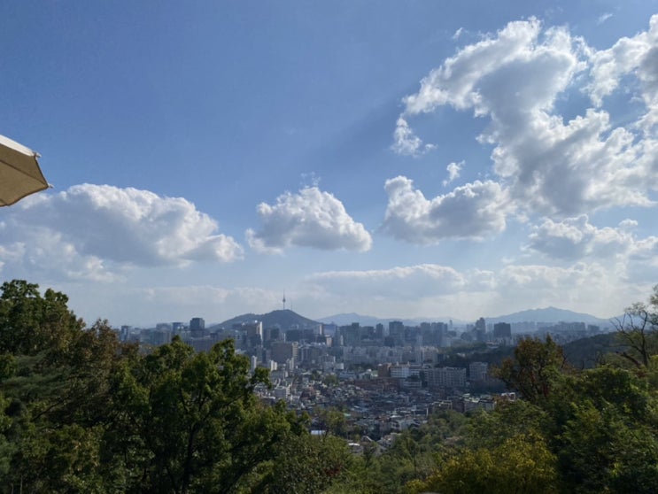 인왕산 초소책방 : 더숲 _ 힐링 제대로