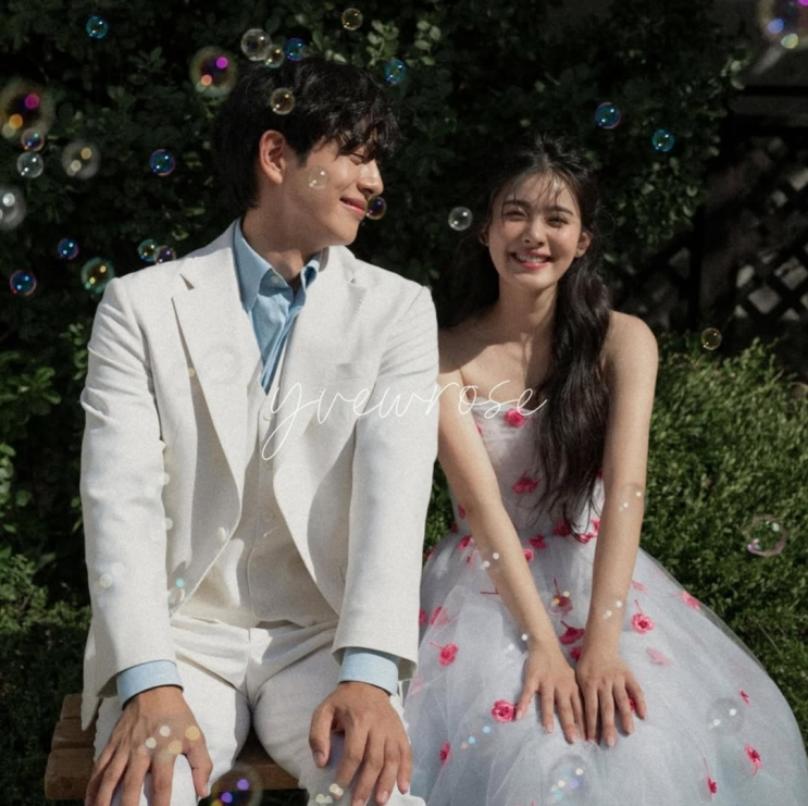 100곳 넘게 비교하면서 깨달은 웨딩스튜디오 선택방법 보정스타일 작가 추가금까지 현실기준 총정리