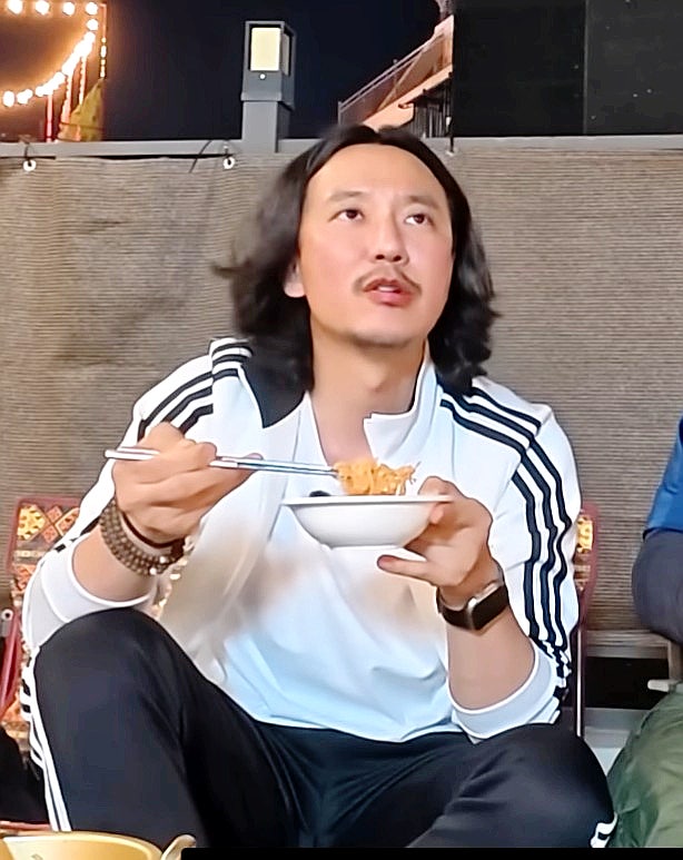 “입금 후 김남길, 이렇게 달라질 줄이야… 폭풍 먹방 현장 포착”