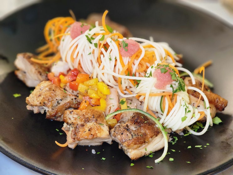  동탄 롯데백화점 맛집 미슐랭 셰프의 맛있고 건강한 저탄고지 레스토랑