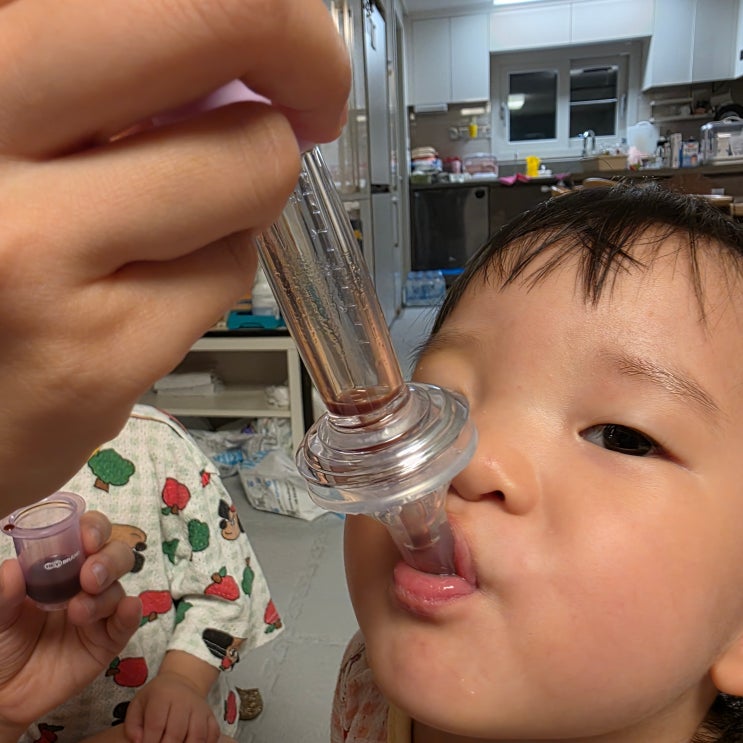  26개월 쌍둥이 약먹이기 성공! | 헤이브랜드 베이비 드로퍼 아기약병 찐 솔직 리뷰 (feat. 장단점)