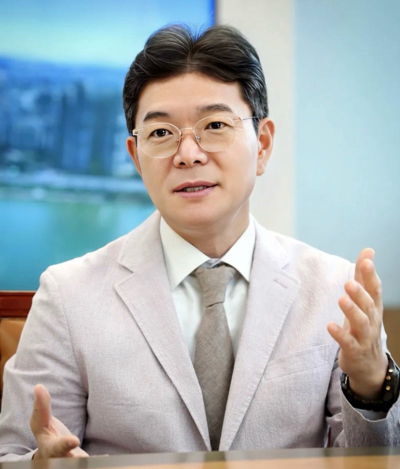 성동구청장 정원오 “서울시장 출마 고민중…더 넓은데서 해보란 얘기 많아” 출처 더쿠넷