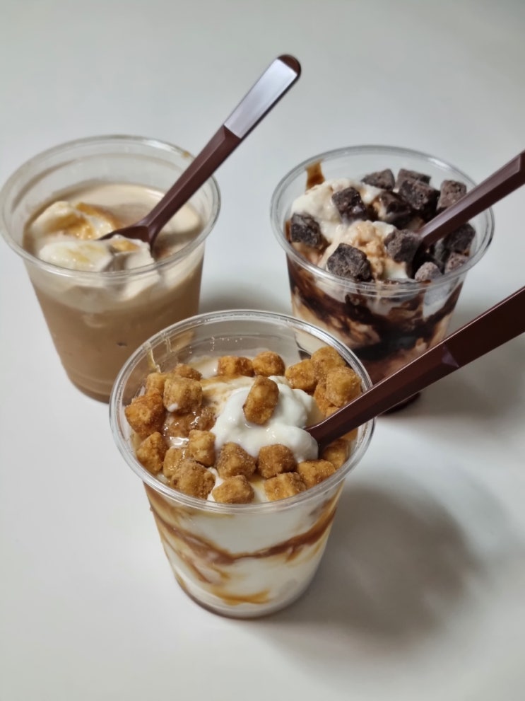  버거킹 디저트 NEW 딥 크런치 아포가토, 카라멜 버터쿠키 킹퓨전, 초코 브라우니 킹퓨전