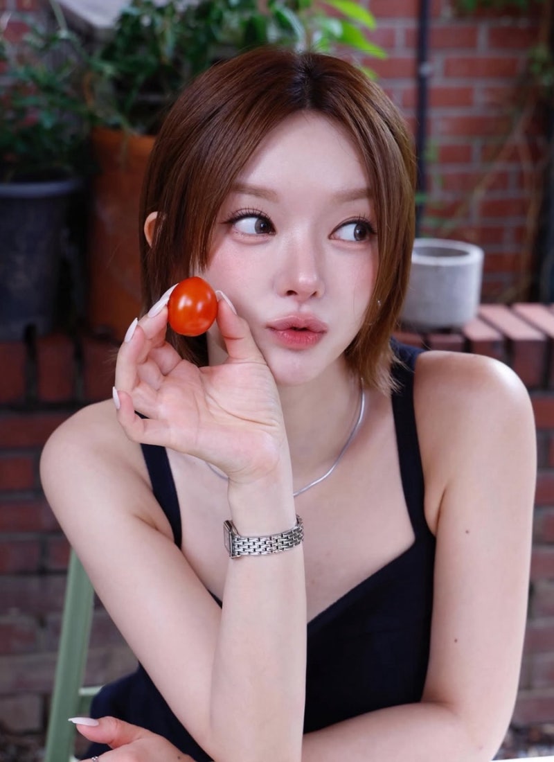 확 달라진 AOA 초아 근황 성형 X, 짧은치마 레전드 골반통신