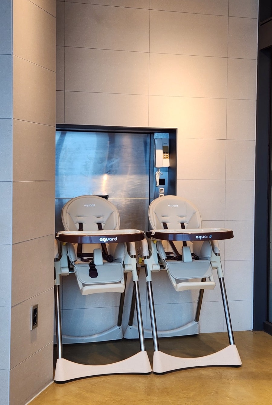 이디야커피 강릉남항진해변점 사진 6