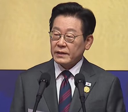 이재명 대통령, <b>APEC CEO 서밋</b> 연설…“AI와 연대의 힘으로... 
