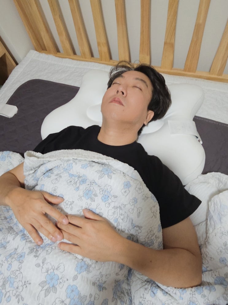  목디스크와 어깨 통증으로 고생중이라면 어깨편한베개 기능성 베라슬립나비잠베개를 추천해요