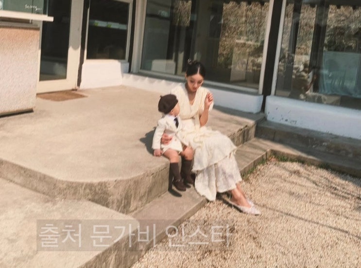 문가비 <b>정우성 혼외자 아들</b> 사진 공개 인스타 근황
