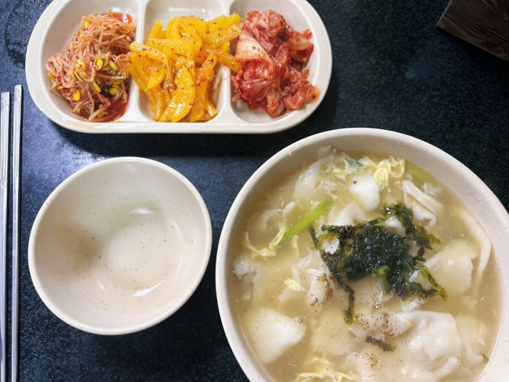  가성비 식당 찾을 때에는 우성아파트 지하 상가로 -! 감자 수제비 먹은 날 :)