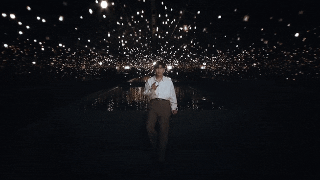 <b>임영웅</b> ‘<b>들꽃이 될게요</b>’ MV 공개｜조용히 피어난 사랑, 한... 