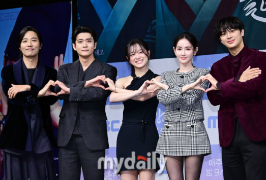  MBC ‘이강에는 달이 흐른다’ 제작발표회 관전포인트｜강태오×김세정의 영혼 체인지 로맨스 첫 신호탄
