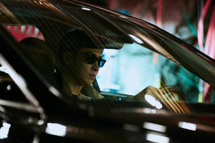 ‘<b>모범택시3</b>’ 이제훈, “‘<b>무지개 5인방</b>’ 단톡서 가족 같은... 