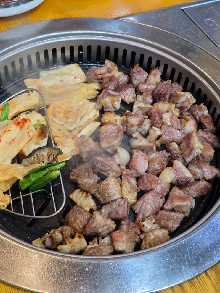  대구 달서구 진천동 삼겹살 고기집 돼지만왕소금구이