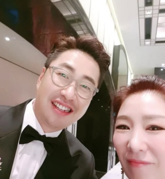  이호선, “늘 젠틀했던 백성문 변호사”… SNS로 애도 전하며 그날의 미소를 기억했다 