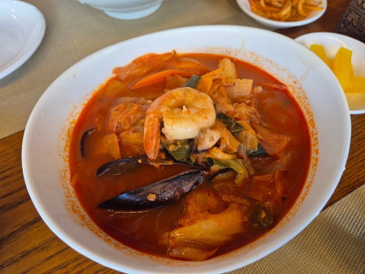  광화문 비건 중국집 뉴문, 기대했는데  아쉬어요