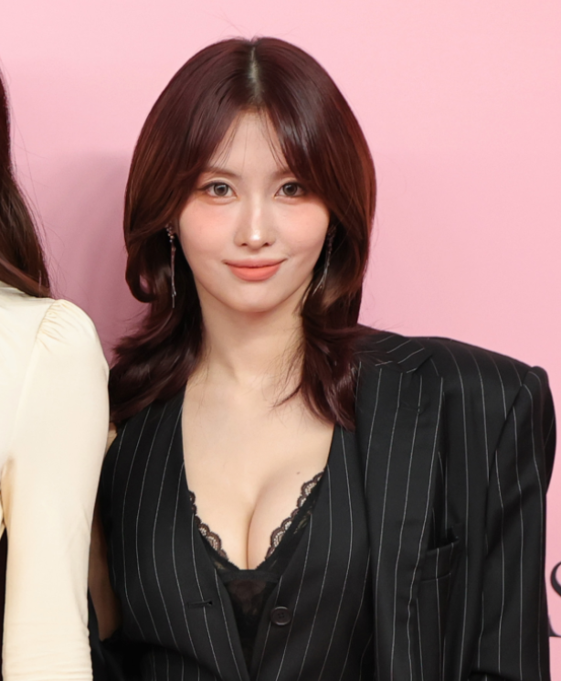  트와이스 모모, 구리 ‘아르카디아 시그니처’ 현금 매입…한소희와 이웃된 사연