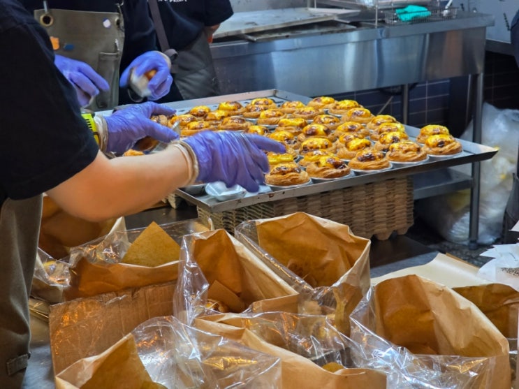  목포 여행 에그타르트 웨이팅 카페 맛집 커피창고로