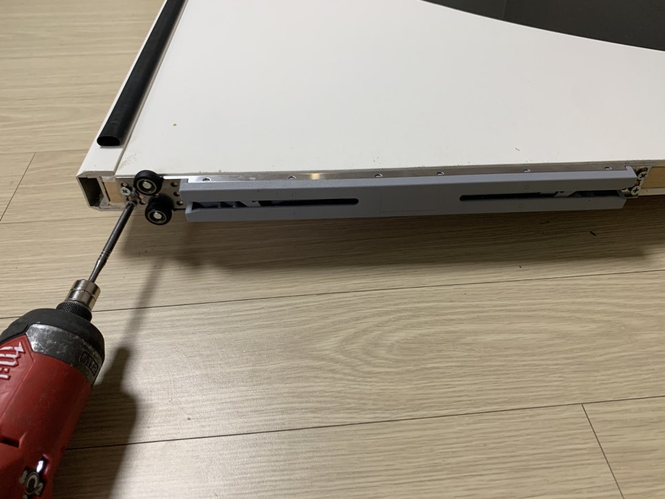 슬라이딩 도어 고장 수리 댐퍼 스토퍼 교체 비용 및 방법 (화성 병점)