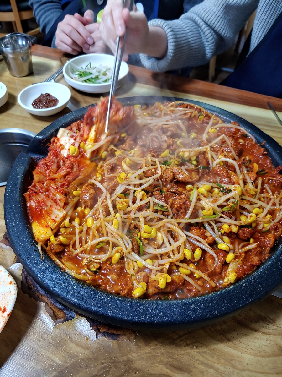 배부른생오리 본점 사진 4
