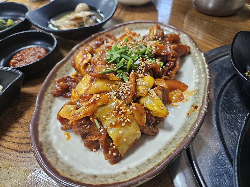 웰빙우렁이쌈밥 사진 3