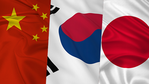 <b>APEC</b>에서 대비된 한일 지도자의 <b>외교</b> 전략과 중국의 시선