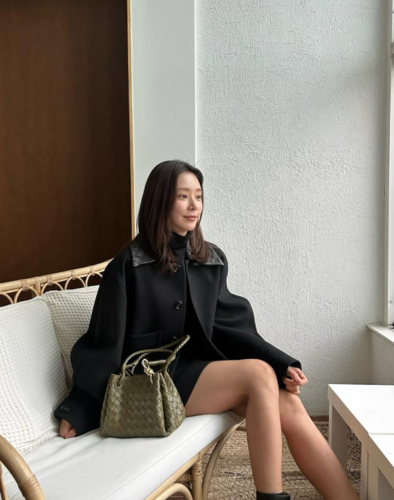  콰이어트 럭셔리로 여자 연예인들의 조용한 사랑을 듬뿍 받는 명품 브랜드 보테가베네타 가방 가격 공개
