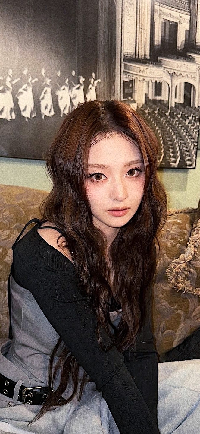 프로미스나인 이나경 아이폰 배경화면