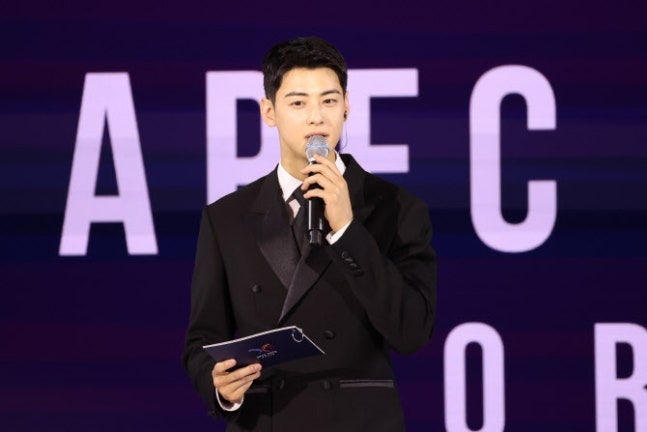 APEC 정상회의 화제성까지 더했다! '퍼스트 라이드', 차은우 효과로 4일 연속 박스오피스 1위 ....