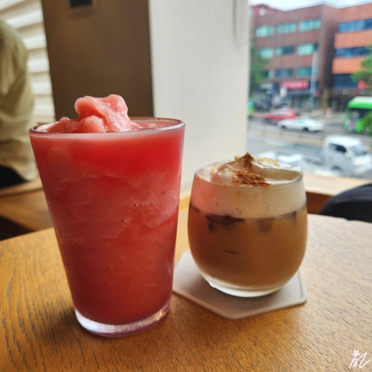  내돈내산 [송파나루] 명조커피앤베이커리 - 송리단길 식빵이 진짜 맛있는 카페