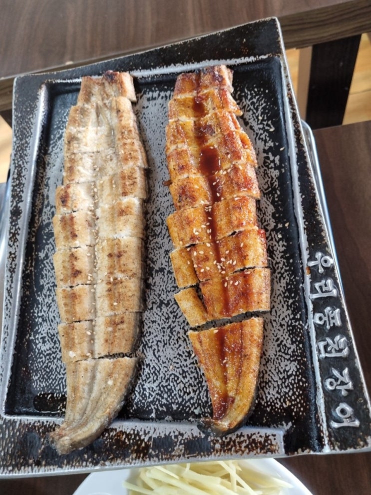  샤로수길 동네찐맛집 <우리풍천장어 더큰집>에서 내 인생 첫 장어구이,장어탕