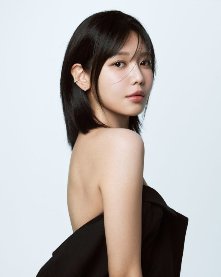   최수영, AKMC 호찌민 무대 MC로 한-아세안 문화 교류에 날개