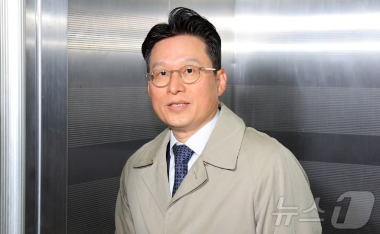 <b>김선규</b> 전 공수처 부장검사... 및 순직채<b>해병특검</b> 소환 조사 <b>출석</b>
