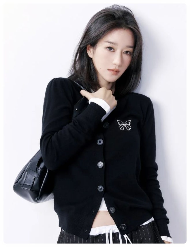 서예지 복근 화보 슬림 몸매 비주얼 프로필 나이 키 몸무게 컴백