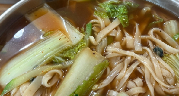 <b>백반기행</b> 횡성 장칼국수 건진국수 맛집 위치 <b>미미</b>편