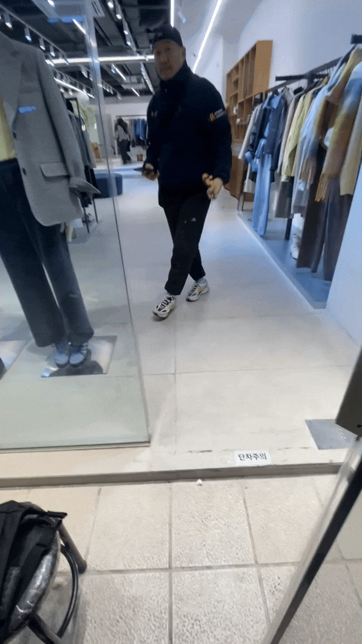  매장플로어힌지 수리