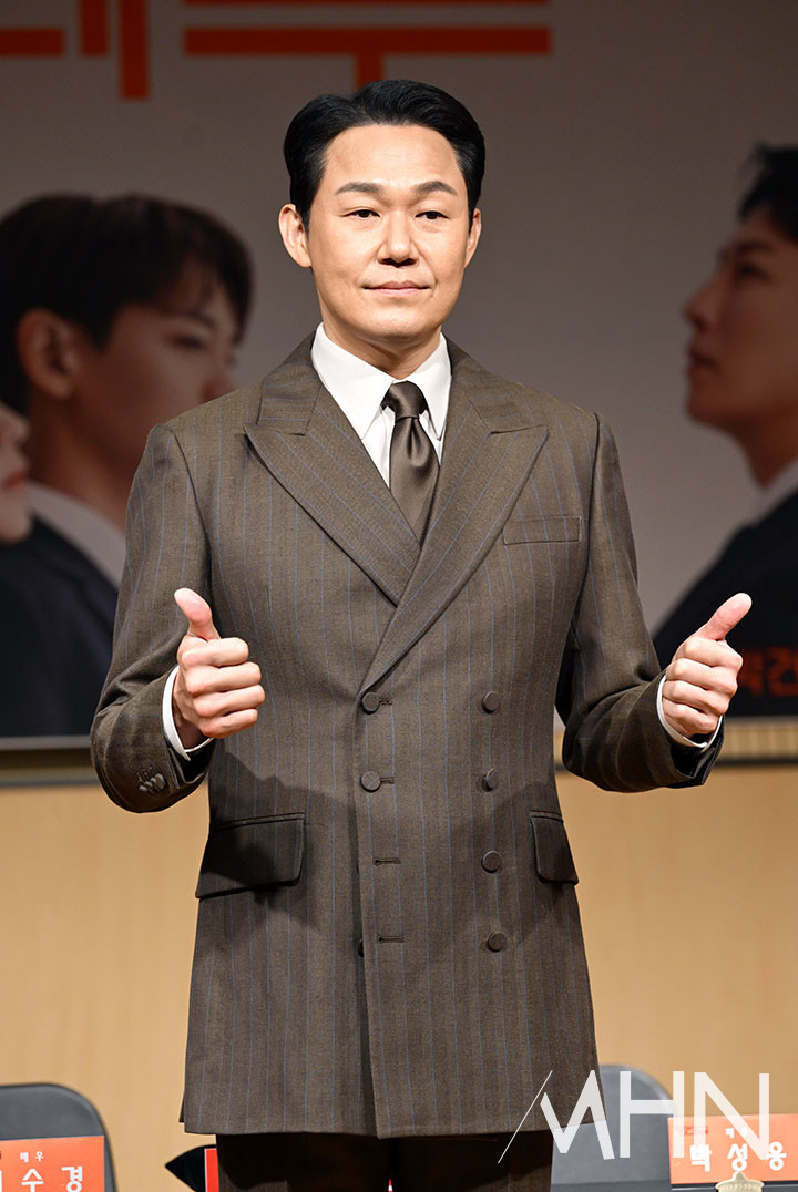 박성웅·<b>노건</b>, ‘<b>아저씨</b>’로 담아낸 진심…뮤직비디오와 라이브... 