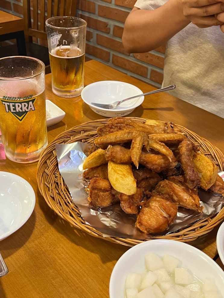  부암동 맛집 서울 3대 치킨  '계열사' 본점 내돈내산 방문 후기